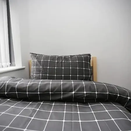 Villa Seaside Stroll Retreat With Free Parking Cleveleys Esterno foto