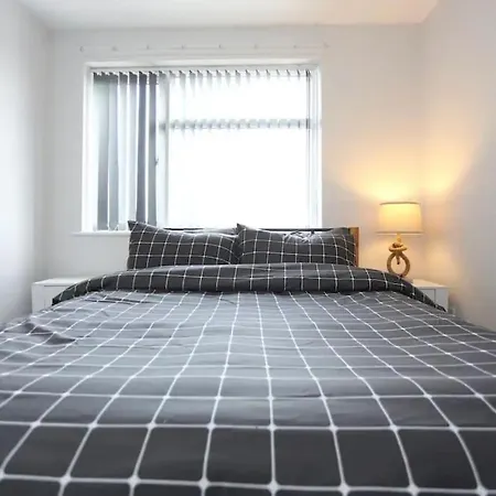 Villa Seaside Stroll Retreat With Free Parking Cleveleys Esterno foto