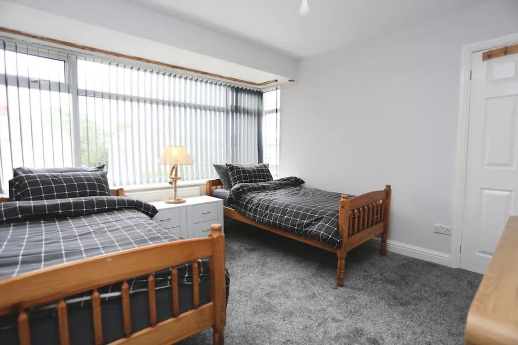 Seaside Stroll Retreat With Free Parking * Cleveleys
